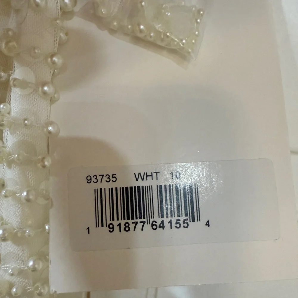 NWT | Mac Duggal 93735 White Pearl Soft Tie One Shoulder Gown Size 10